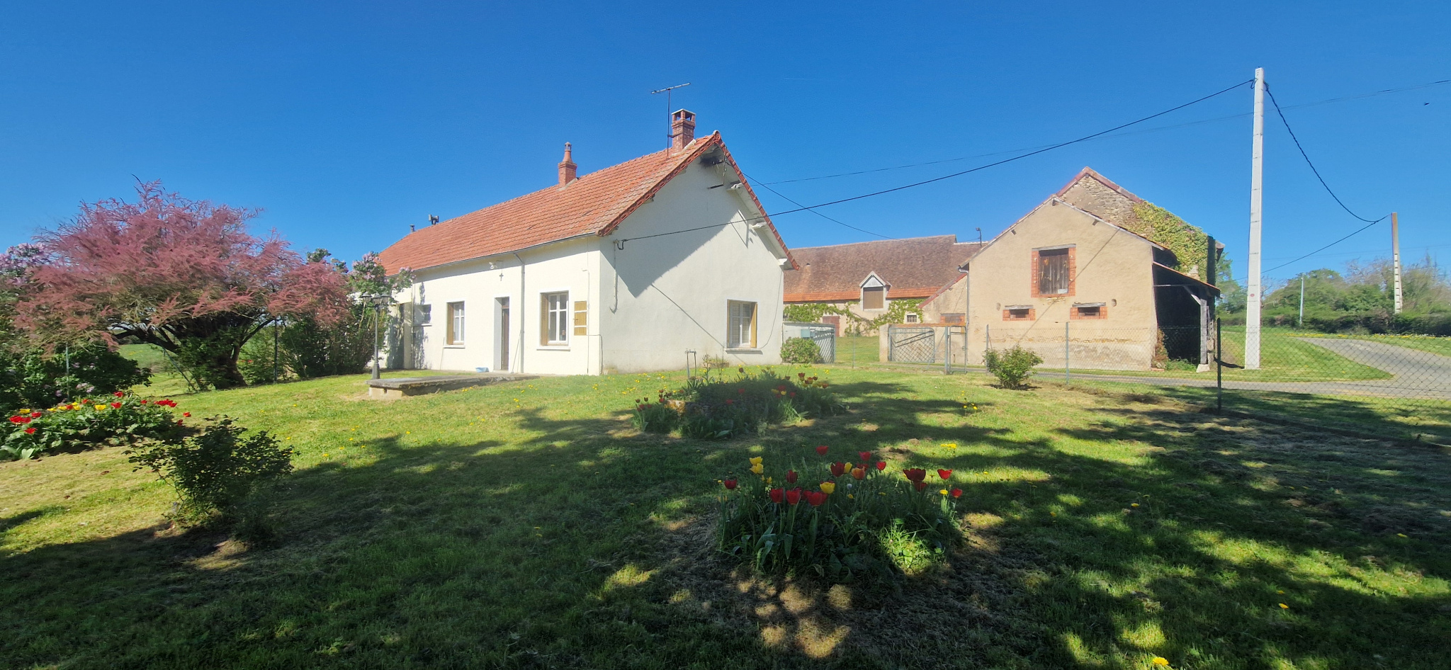 Corps de ferme sur 2 hectares !