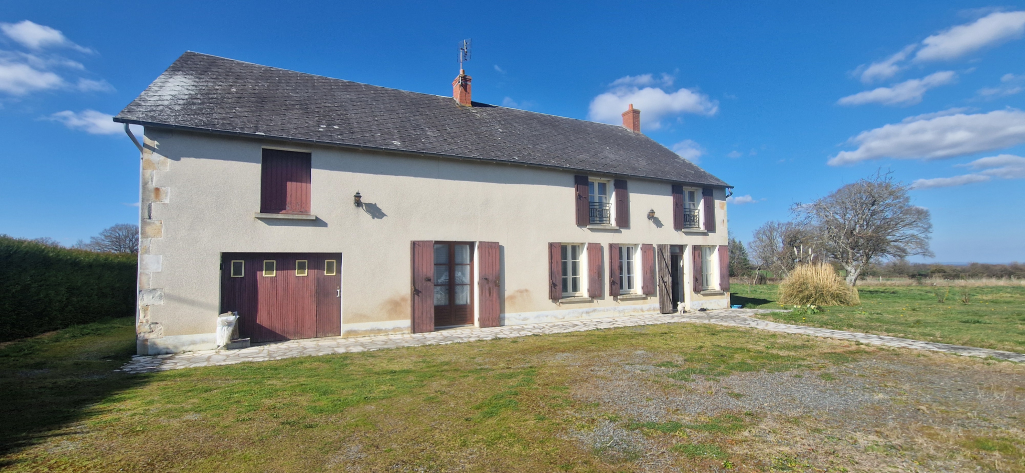 Spacieuse maison de campagne située au calme !