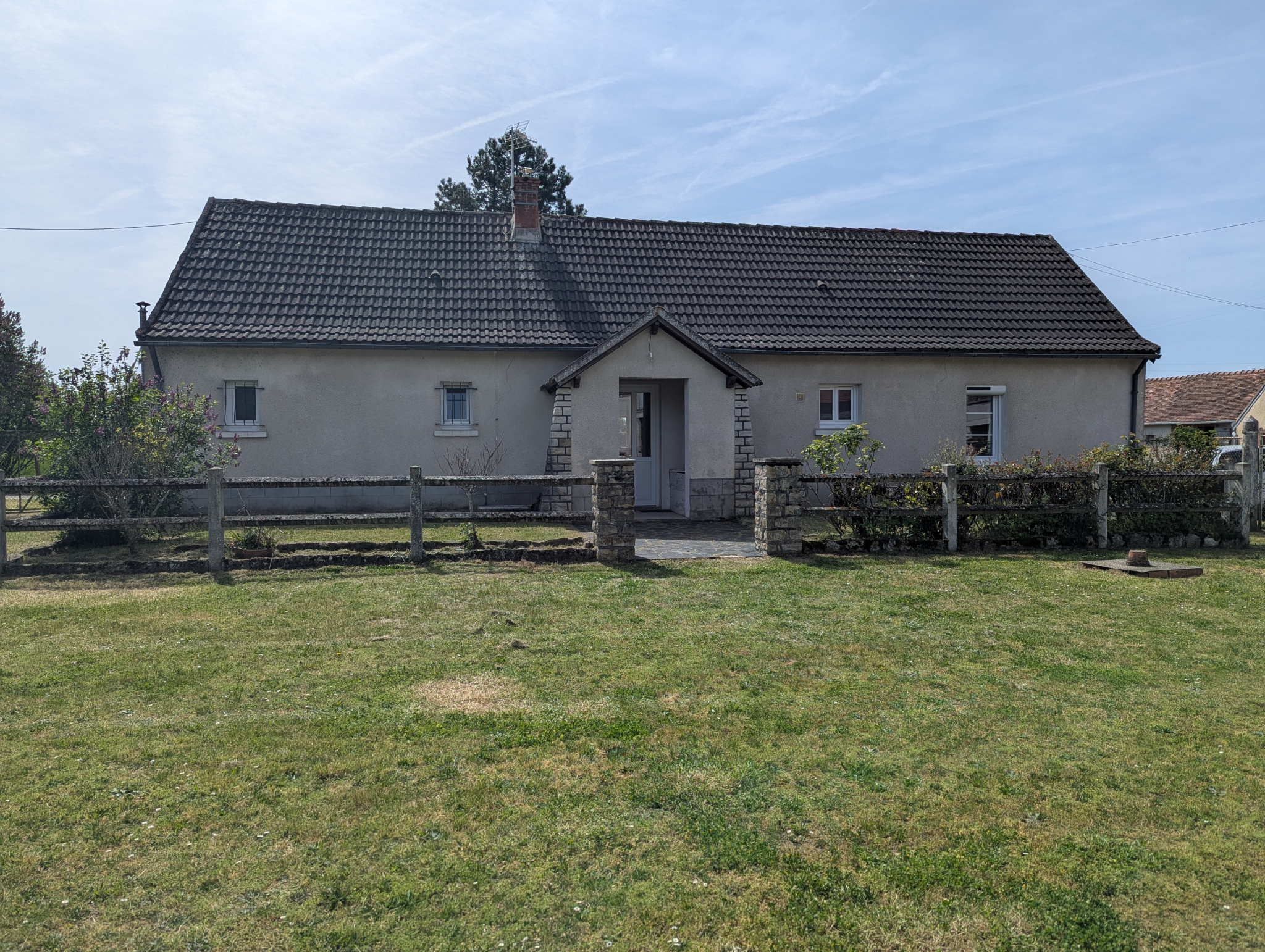Maison de campagne avec dépendances !
